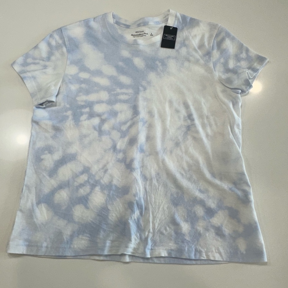 Soft Abercrombie & Fitch Collection Blue & white Tie Die T-shirt Size S